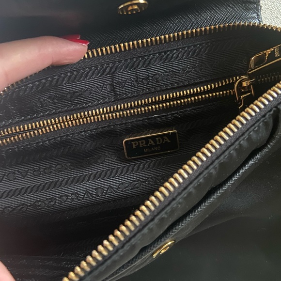 Authentic Prada Black Nylon Saffiano Crossbody - Picture 5 of 7